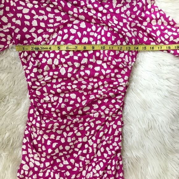 Diane von Furstenberg Women’s Pink Fuchsia Printed Silk Wrap Mini Dress Size XS - Picture 10 of 11
